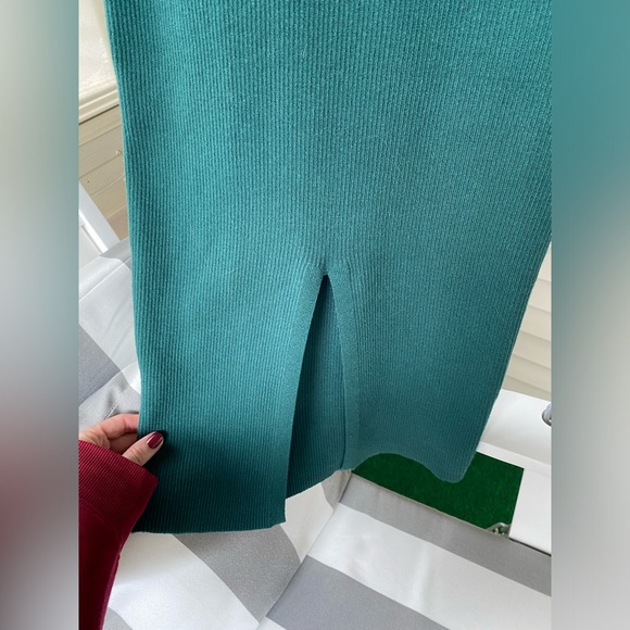 Express, Pine Green, Ribbed Sheath, Midi Dress! - Picture 3 of 6